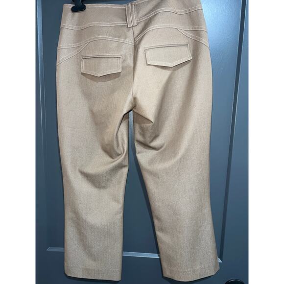 Cache Contour Collection Capri Pants – Tan/Brown – Size 2 – NWOT - Picture 5 of 12